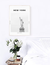 Load image into Gallery viewer, New York &#39;Lady Liberty&#39; Print
